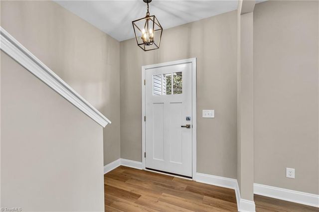 1333 Union Cross Road, Kernersville, NC 27284