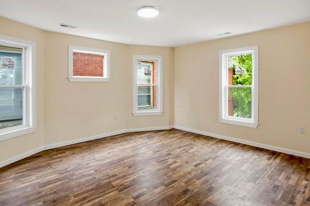 213 E Montgomery Street, Marietta, OH 45750