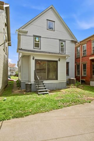 213 E Montgomery Street, Marietta, OH 45750