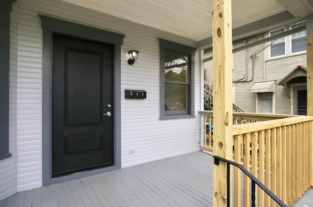 213 E Montgomery Street, Marietta, OH 45750