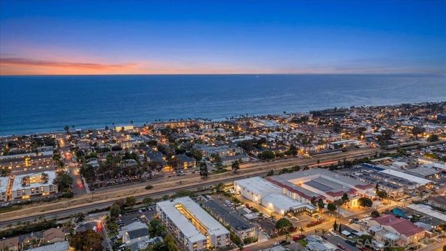 3343 Tyler 3, Carlsbad, CA 92008