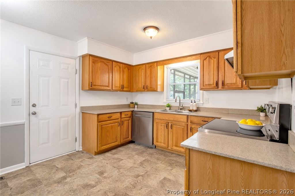 7110 Enfield Drive, Fayetteville, NC 28303 — photo 16