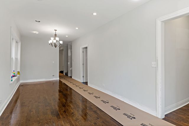 6640 S CHAMPLAIN Avenue, Chicago, IL 60637