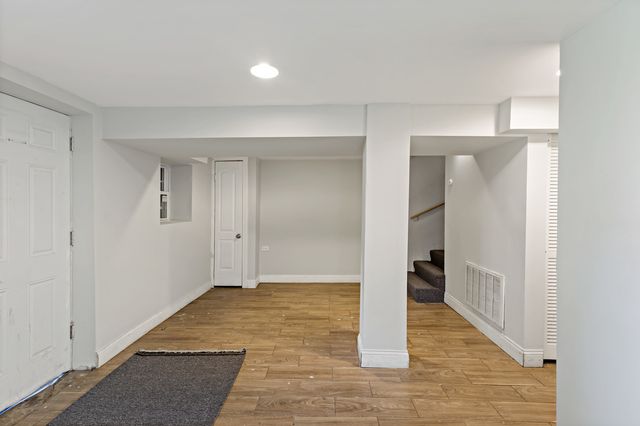 6640 S CHAMPLAIN Avenue, Chicago, IL 60637