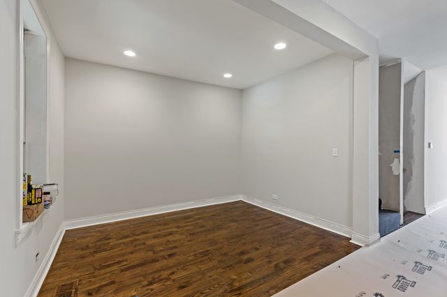 6640 S CHAMPLAIN Avenue, Chicago, IL 60637