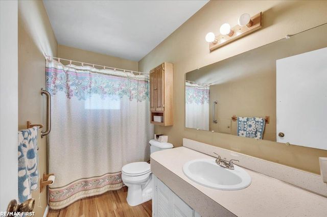 33247 Regal Drive, Fraser, MI 48026