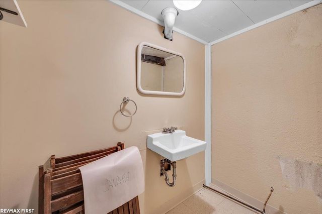 33247 Regal Drive, Fraser, MI 48026