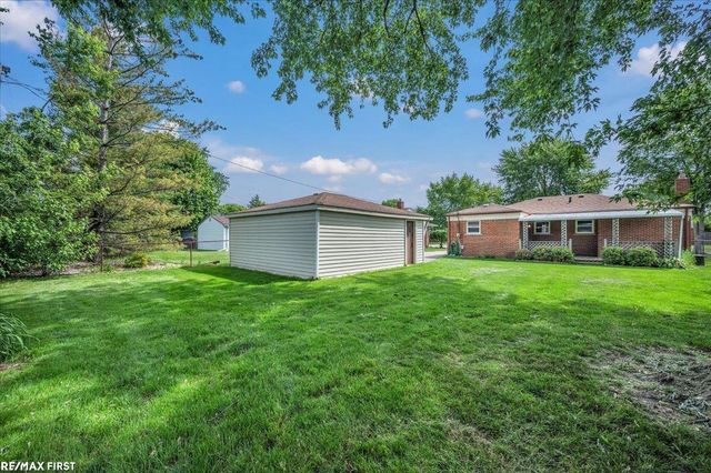 33247 Regal Drive, Fraser, MI 48026