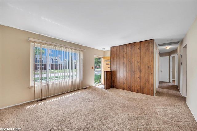 33247 Regal Drive, Fraser, MI 48026