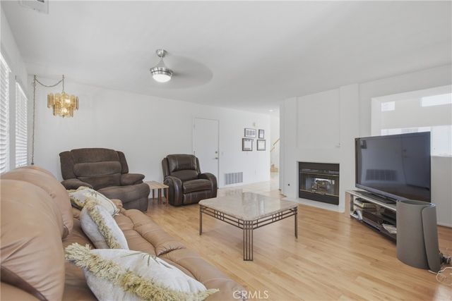 31914 Calle Tiara S, Temecula, CA 92592
