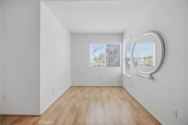 31914 Calle Tiara S, Temecula, CA 92592