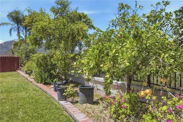 31914 Calle Tiara S, Temecula, CA 92592