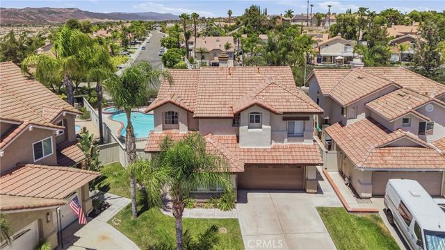 31914 Calle Tiara S, Temecula, CA 92592