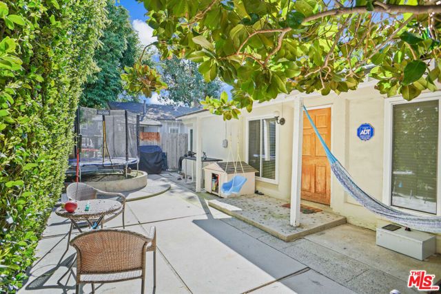 14525 Dickens Street, Sherman Oaks (los Angeles), CA 91403