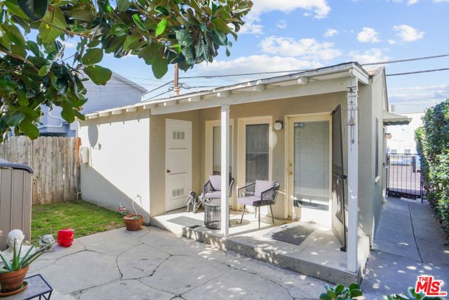 14525 Dickens Street, Sherman Oaks (los Angeles), CA 91403