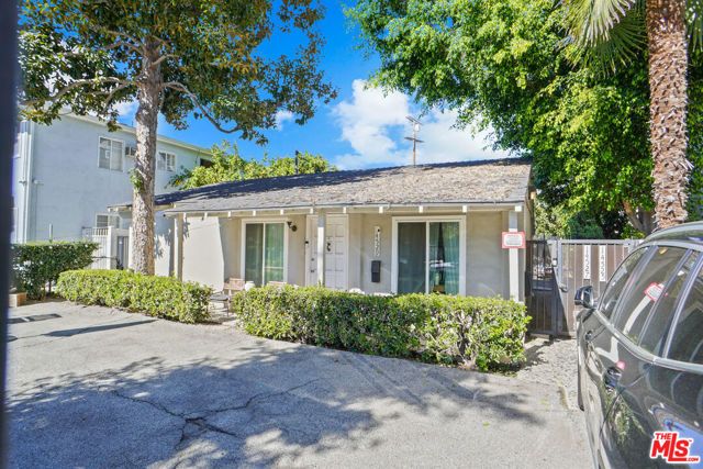 14525 Dickens Street, Sherman Oaks (los Angeles), CA 91403