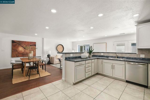 464 Palm Avenue, Martinez, CA 94553