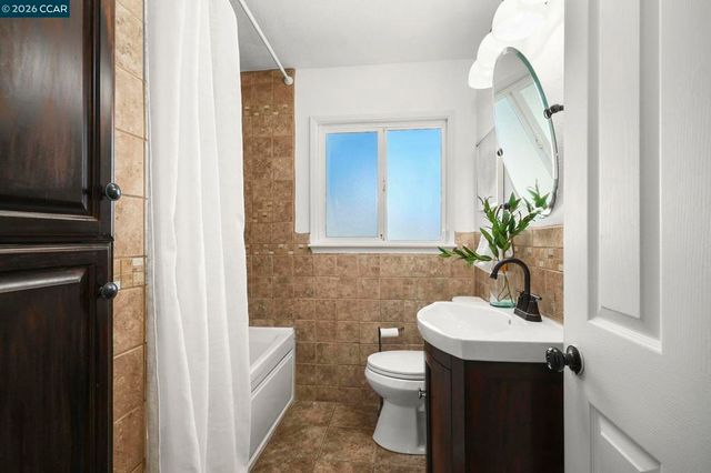 464 Palm Avenue, Martinez, CA 94553