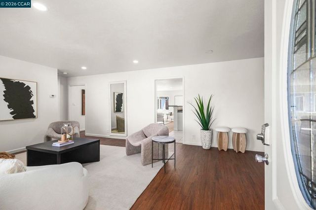 464 Palm Avenue, Martinez, CA 94553