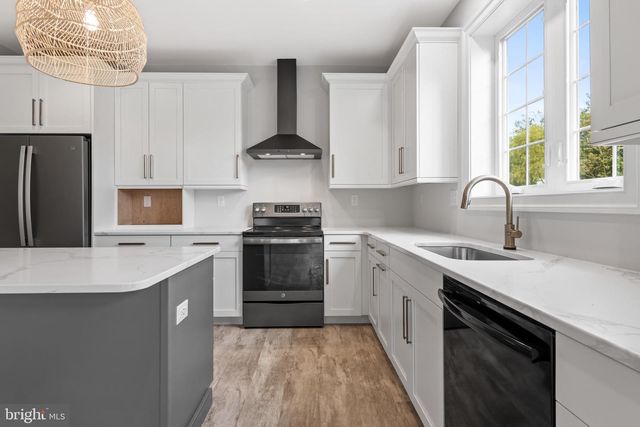132 TRINITY DR, Oxford, PA 19363