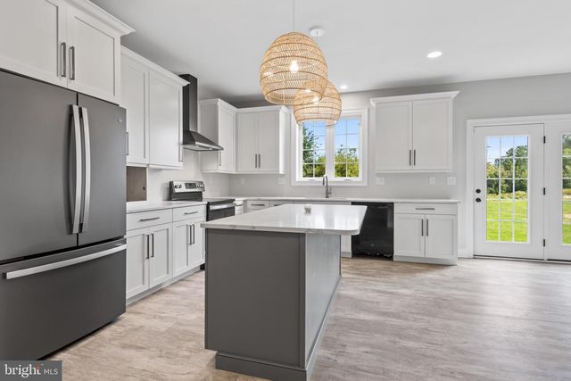 132 TRINITY DR, Oxford, PA 19363