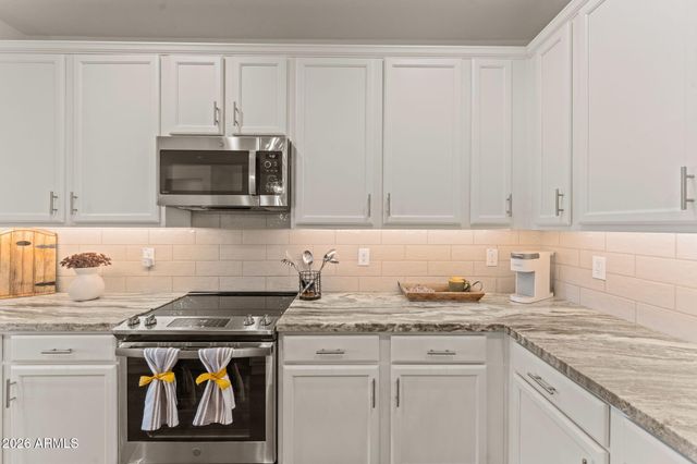 3136 PROSPECTOR Way, Wickenburg, AZ 85390