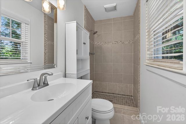 6912 Woodstock Drive, Charlotte, NC 28210