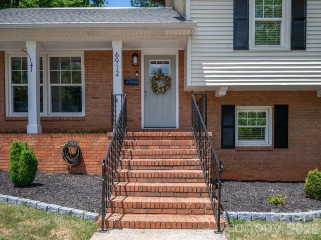 6912 Woodstock Drive, Charlotte, NC 28210