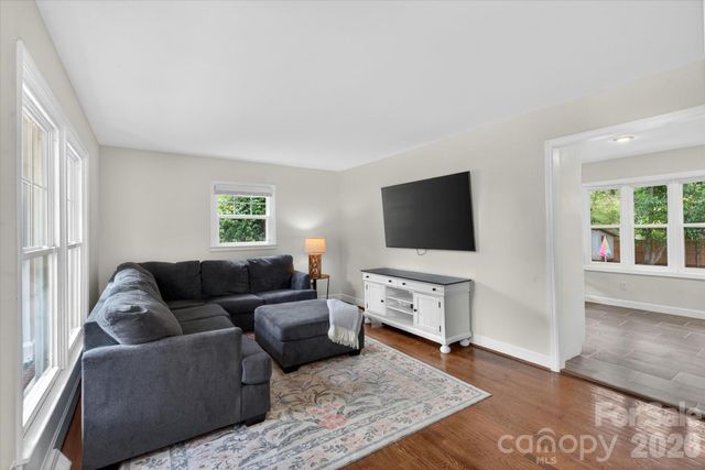 6912 Woodstock Drive, Charlotte, NC 28210