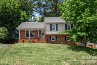 6912 Woodstock Drive, Charlotte, NC 28210