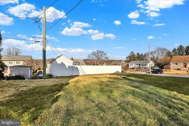 933 PHILADELPHIA AVE, Reading, PA 19607