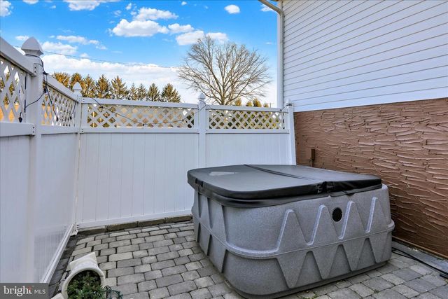 933 PHILADELPHIA AVE, Reading, PA 19607