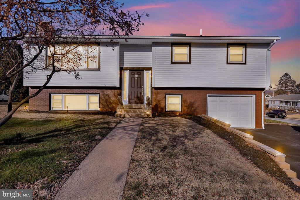 933 PHILADELPHIA AVE, Reading, PA 19607