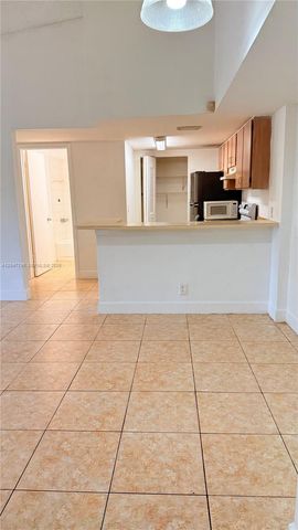 10709 Cleary Boulevard 307, Plantation, FL 33324