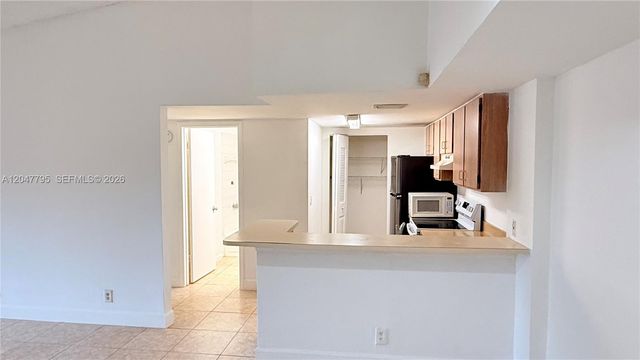 10709 Cleary Boulevard 307, Plantation, FL 33324