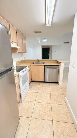 10709 Cleary Boulevard 307, Plantation, FL 33324