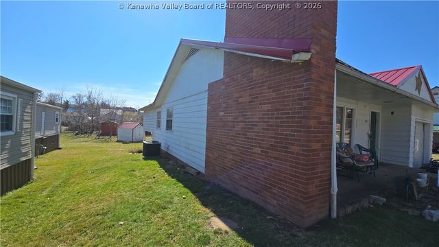 245 1st Avenue, Ripley, WV 25271