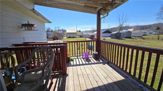 245 1st Avenue, Ripley, WV 25271