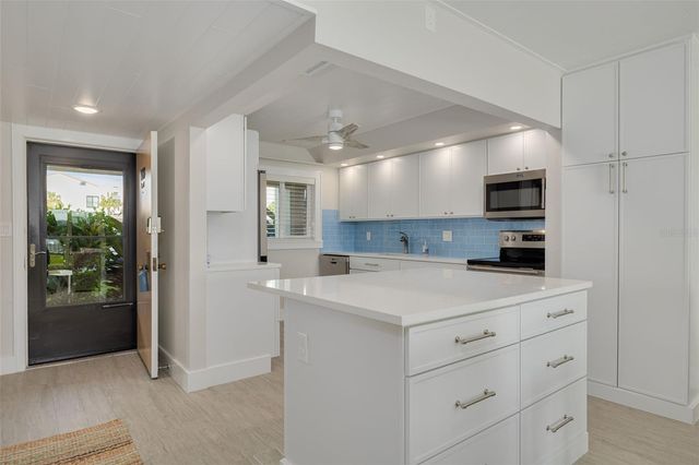 865 S GULFVIEW BOULEVARD 109, Clearwater Beach, FL 33767