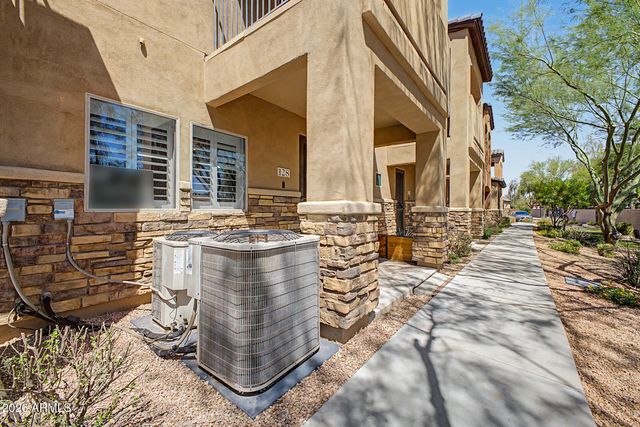2821 S SKYLINE Drive 128, Mesa, AZ 85212