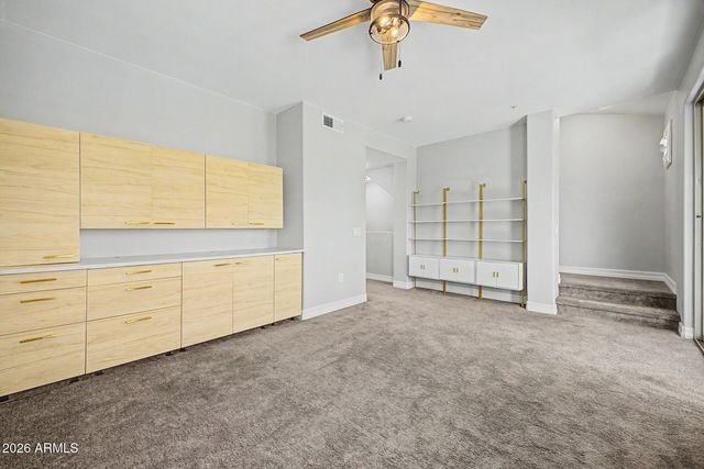 2821 S SKYLINE Drive 128, Mesa, AZ 85212