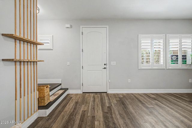 2821 S SKYLINE Drive 128, Mesa, AZ 85212