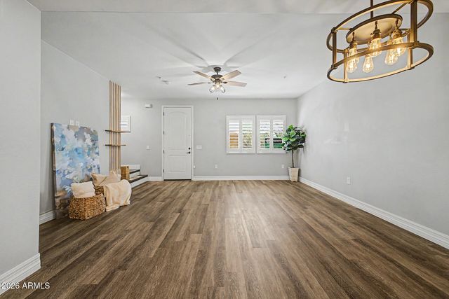 2821 S SKYLINE Drive 128, Mesa, AZ 85212