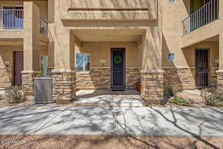 2821 S SKYLINE Drive 128, Mesa, AZ 85212
