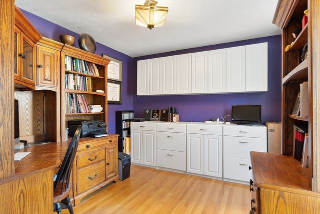 50 Sky Ln, Leominster, MA 01453