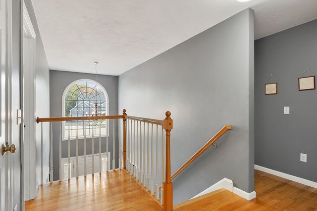 50 Sky Ln, Leominster, MA 01453