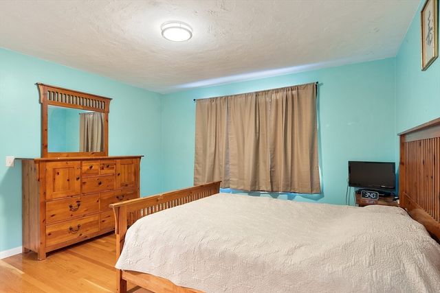 50 Sky Ln, Leominster, MA 01453