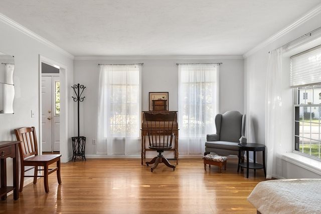 50 Sky Ln, Leominster, MA 01453