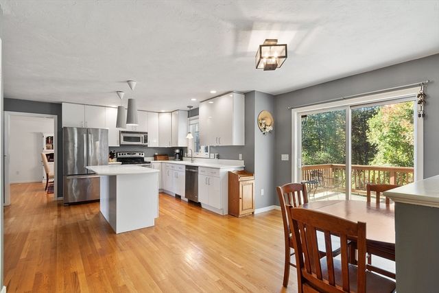 50 Sky Ln, Leominster, MA 01453