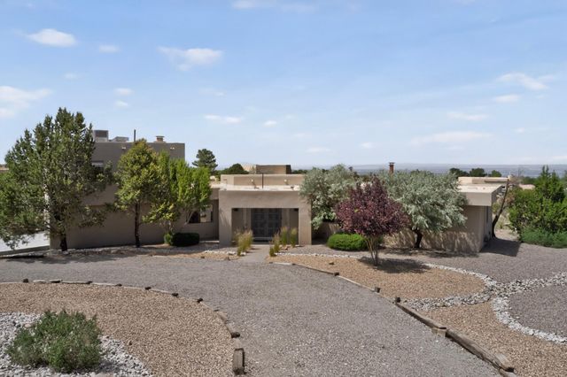 984 Lynx Loop NE, Albuquerque, NM 87122